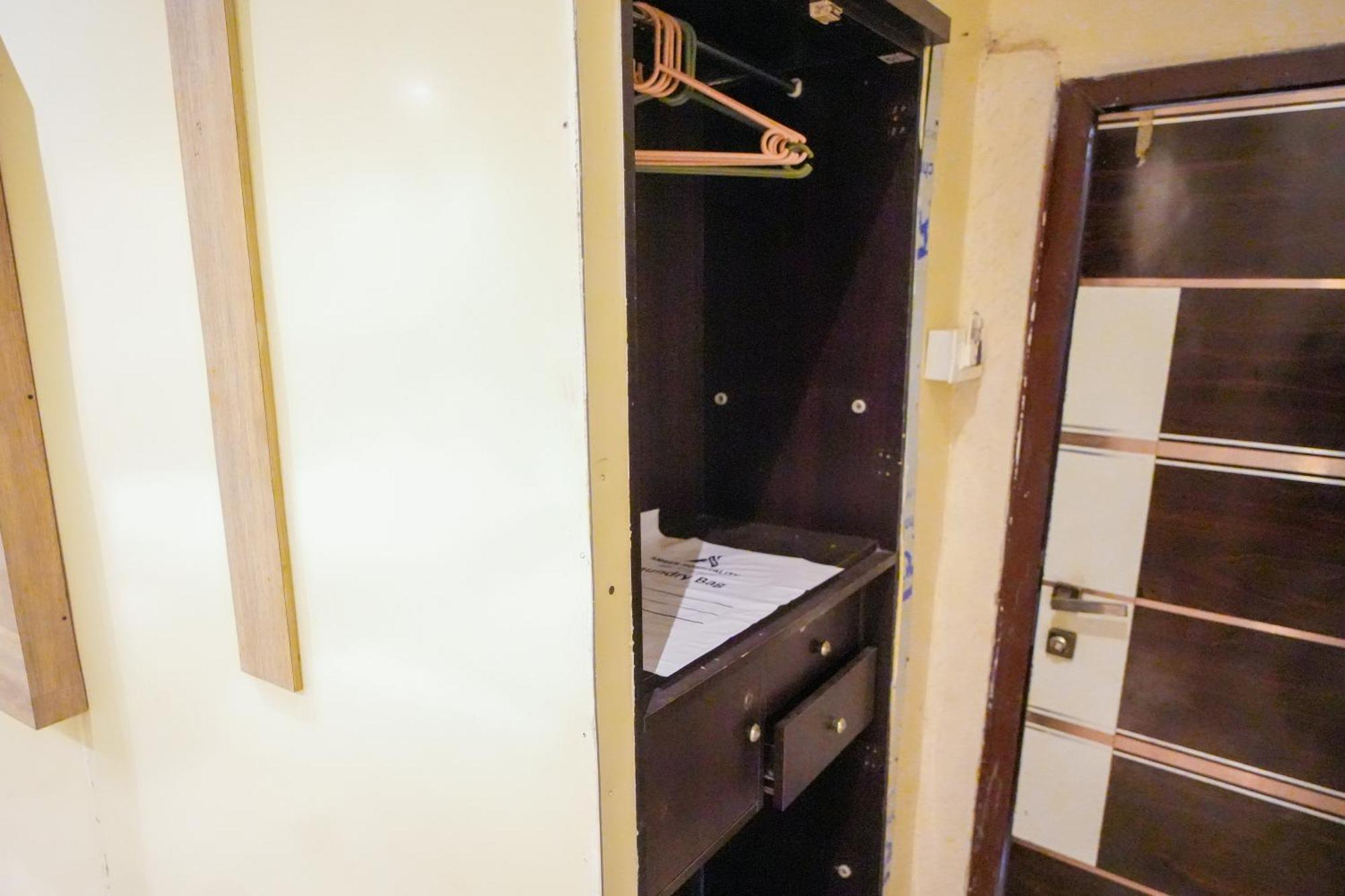 Hotel Skylink Hospitality Mahalaxmi Mumbai Exterior foto