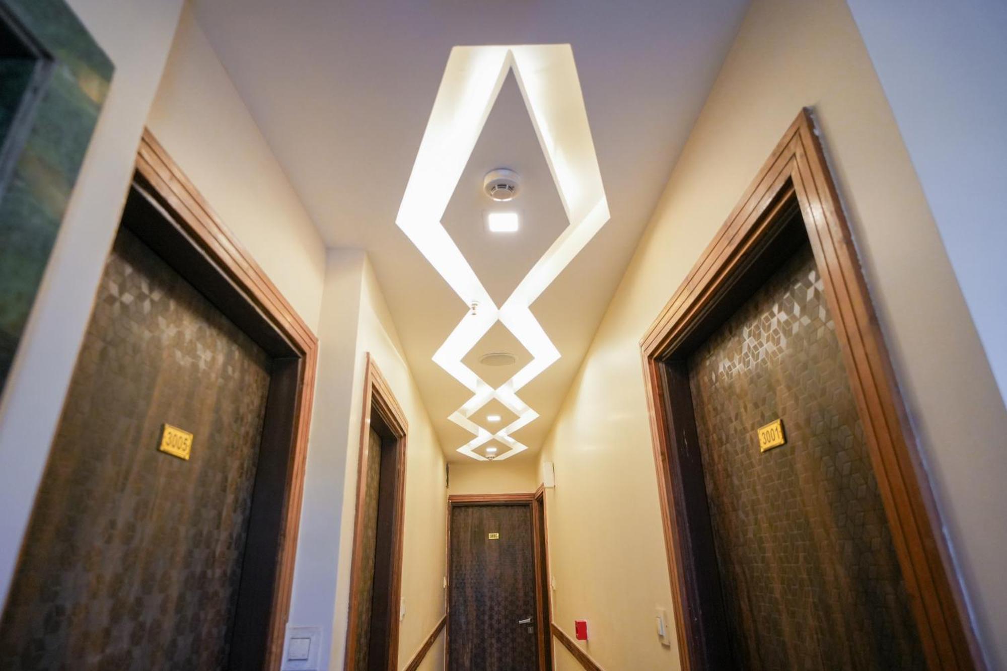 Hotel Skylink Hospitality Mahalaxmi Mumbai Exterior foto