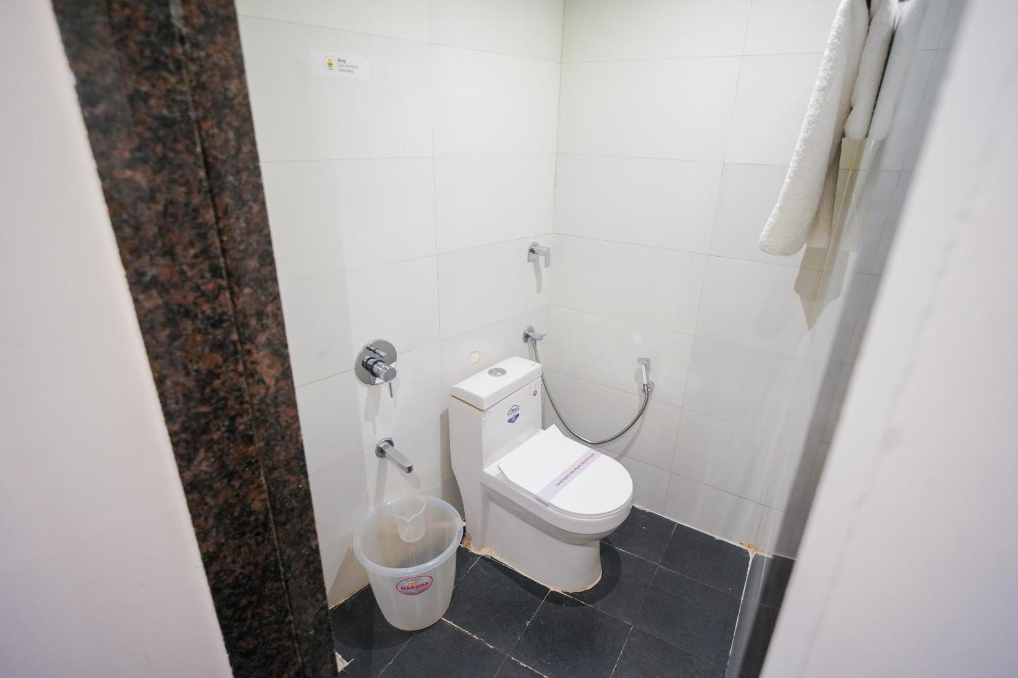 Hotel Skylink Hospitality Mahalaxmi Mumbai Exterior foto